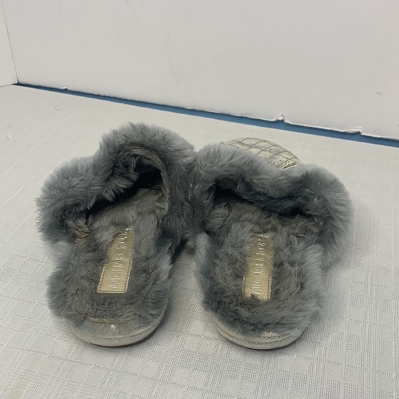 Michael Kors Carter Slipper in silver - Picture 4 of 8